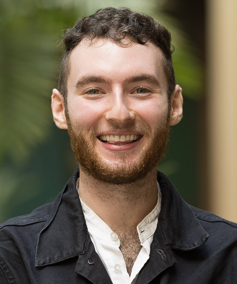 Benjamin Weinger headshot photo